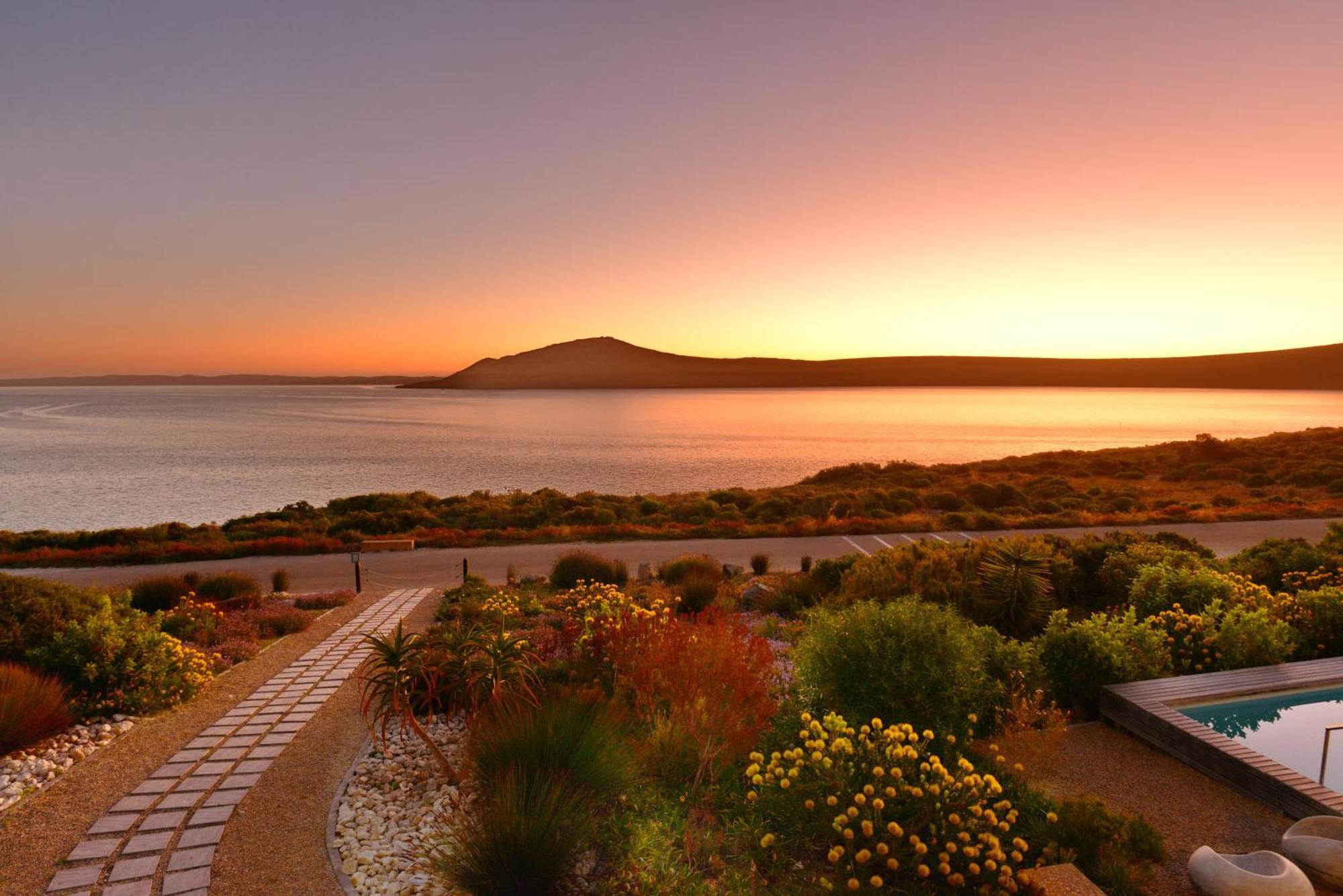 The Shark Bay Boutique Hotel & Spa Langebaan Exterior photo